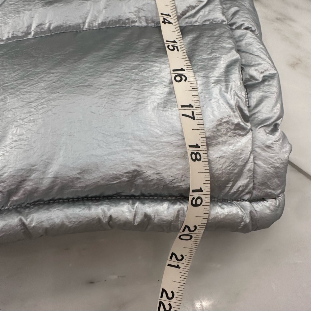 GAP Silver Metallic Crop Puffer Jacket Petite XS Y2K NEW w/ TAGS - Picture 16 of 16